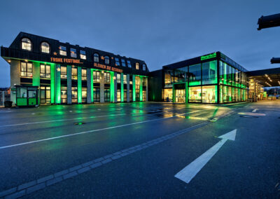 Architekturbeleuchtung des Baustoffhandel Henrich in Siegburg.
